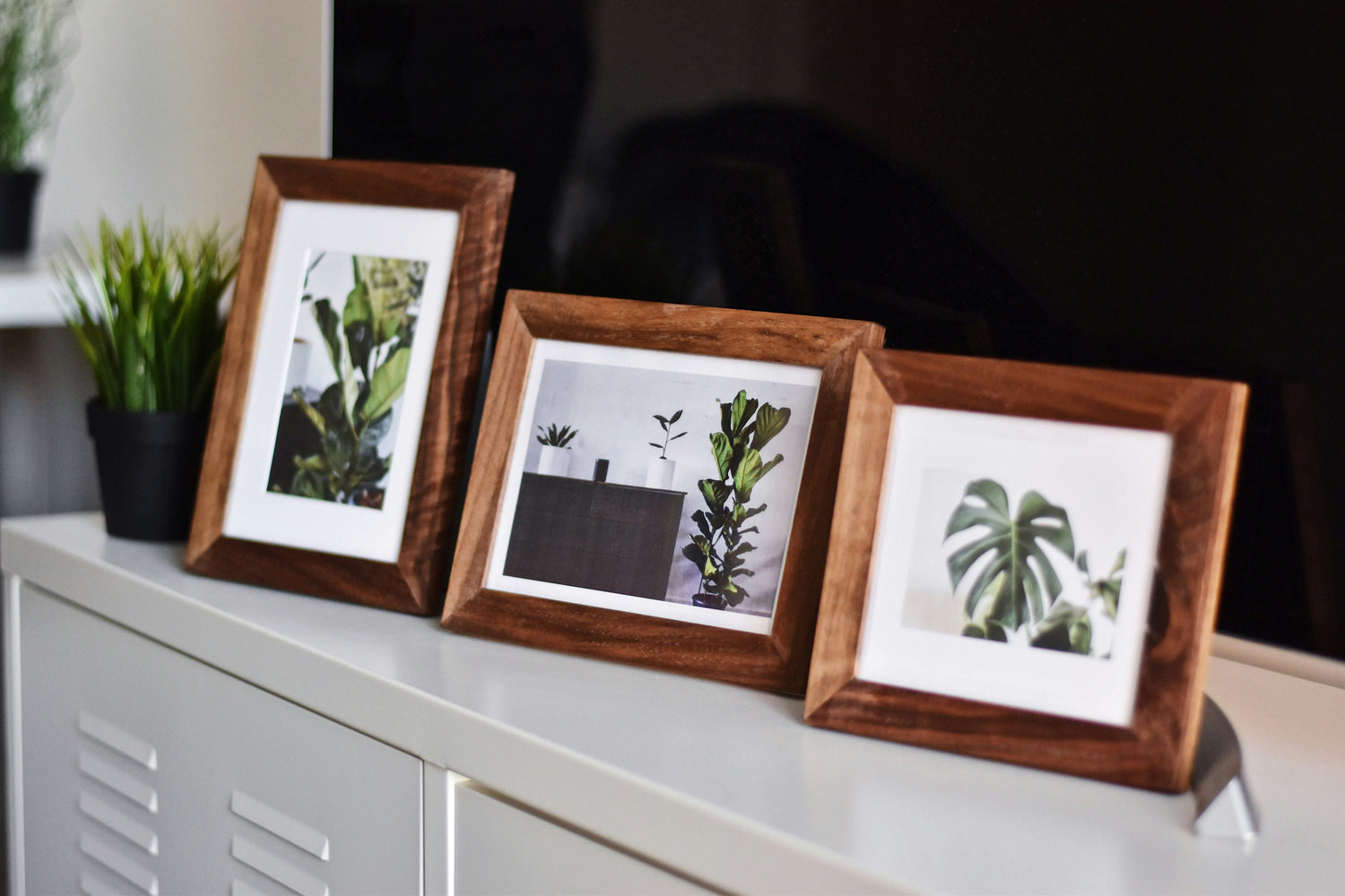 PHOTO FRAMES